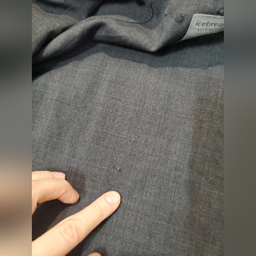 Icebreaker Merinoloft Gray Lightweight Puffer Jacket. L. Merino Wool Blend. Flaw - Picture 8 of 16